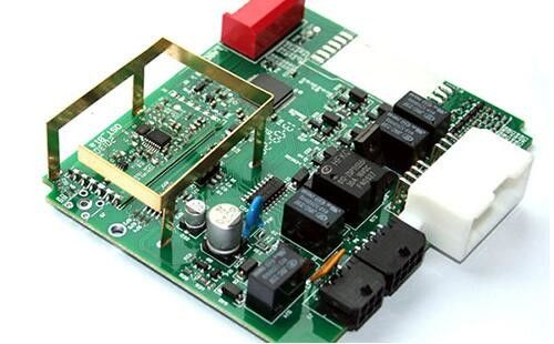 โรงงานบริการประกอบ Pcb ผ่านรูสีเขียวสีแดงสีเหลืองสีน้ำเงินการผลิตสัญญา Pcba อย่างรวดเร็ว