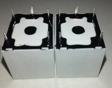 HF3FD 012-ZTF 5Pin 12V DC 10A 250VAC การสลับรีเลย์ HF3FD/012-ZSTF HF3FD 024-ZTF 24V DC